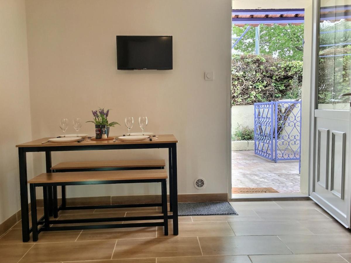 איסטרס Bleu Lavande - Coquet Appartement Ambiance Village מראה חיצוני תמונה