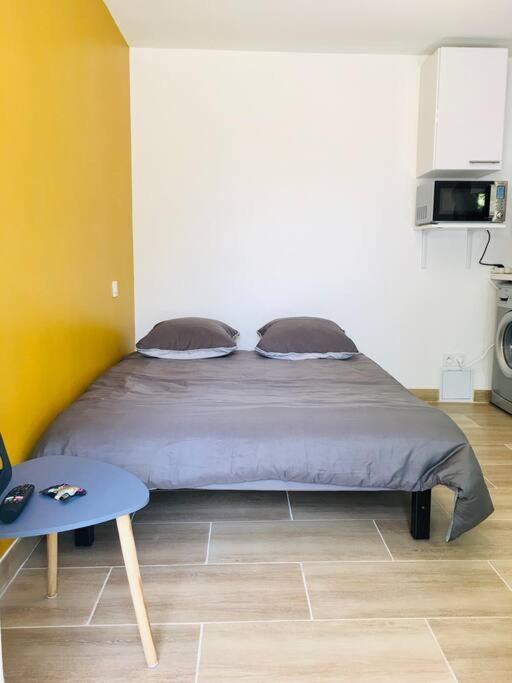 איסטרס Bleu Lavande - Coquet Appartement Ambiance Village מראה חיצוני תמונה